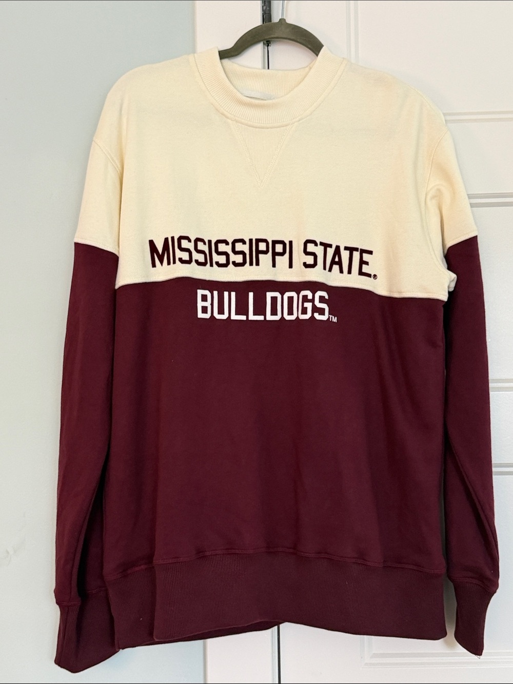 NWT Mississippi State Bulldogs Two-Tone Crewneck Sweatshirt Maroon & Cream Large